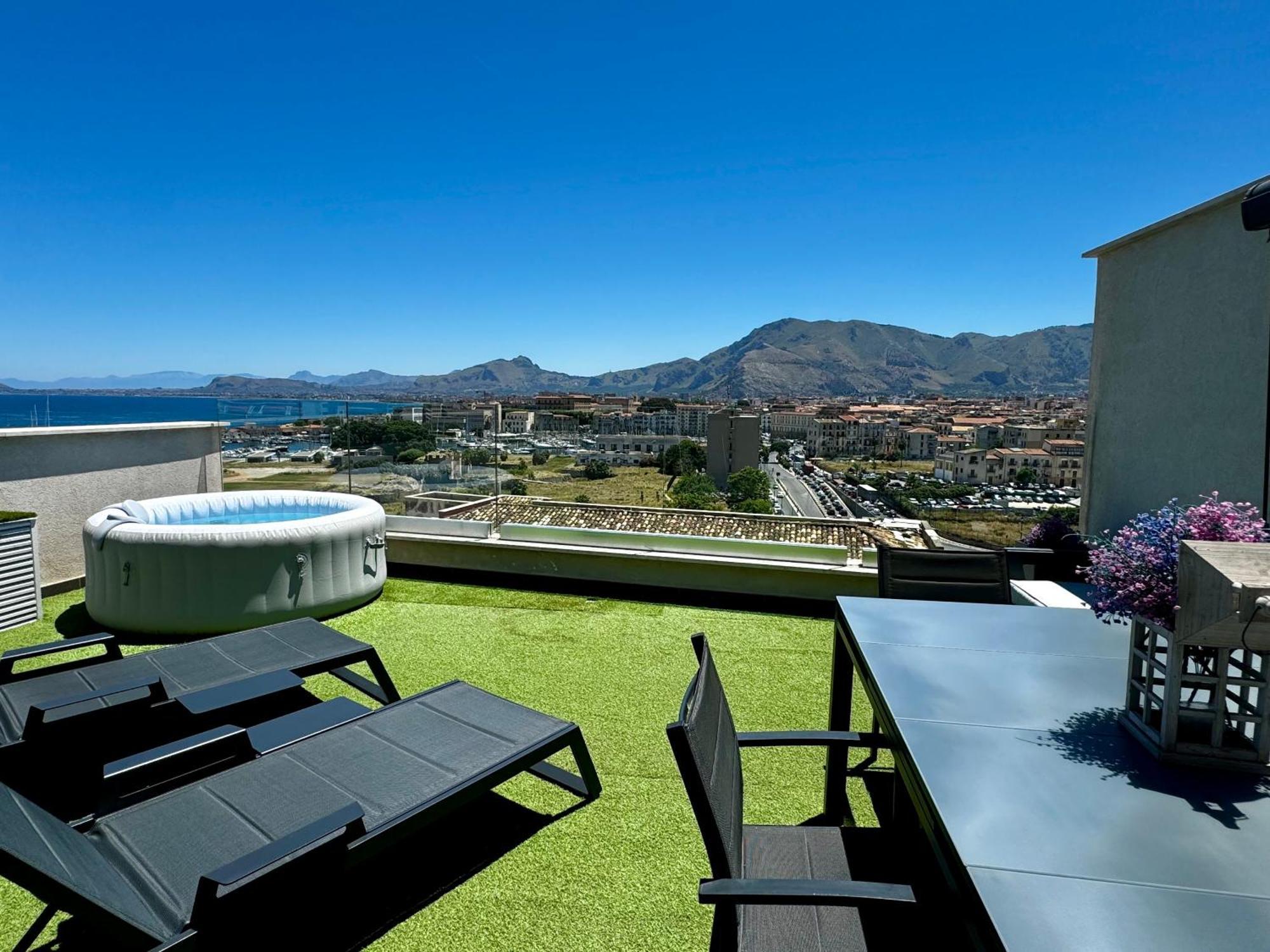 Palermo Inn Marina Exclusive View Exterior photo