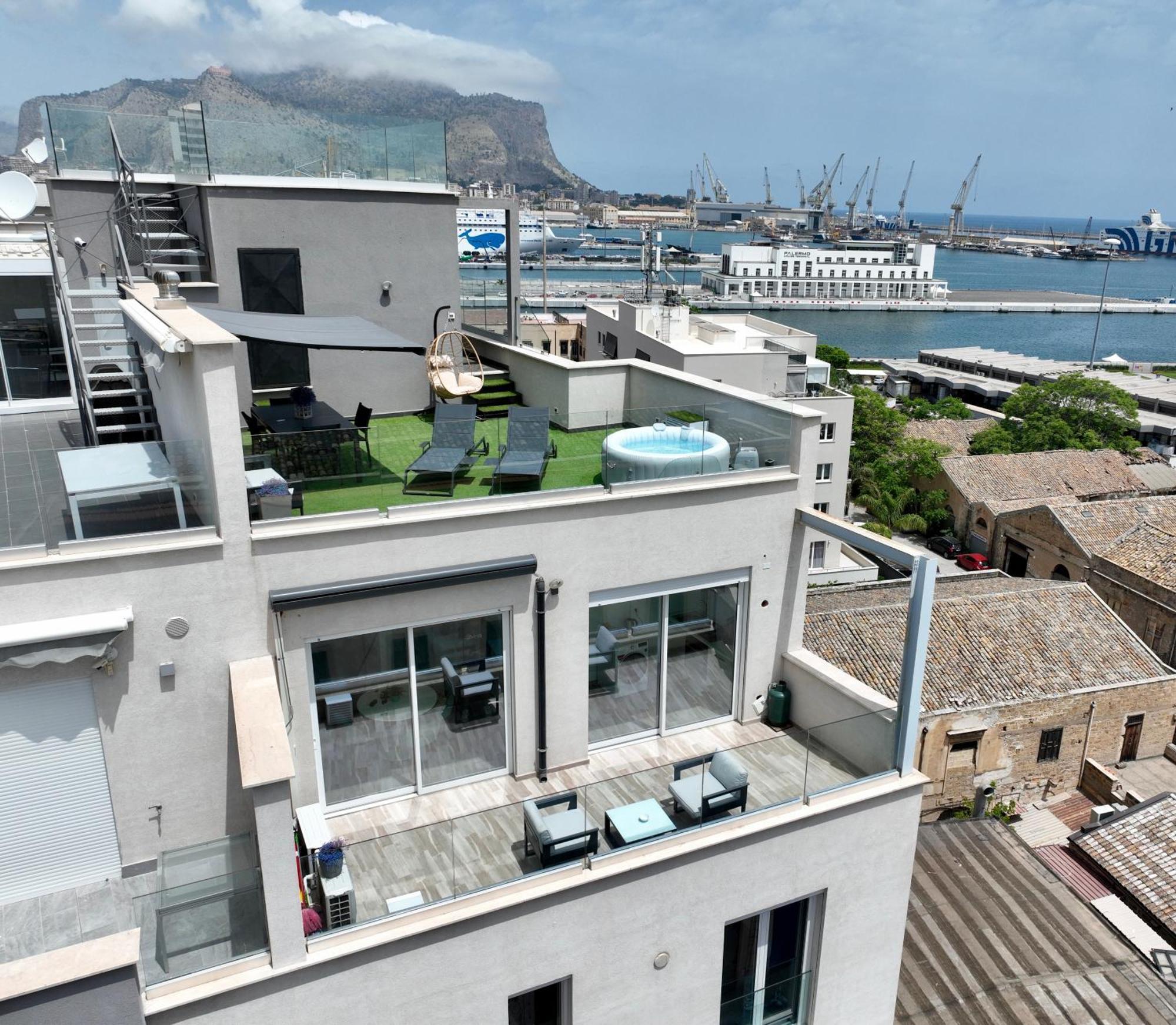 Palermo Inn Marina Exclusive View Exterior photo